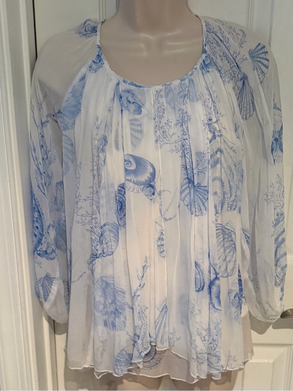 Línea Domani Light Blue & White Seashell Printed Peasant Blouse -in medium